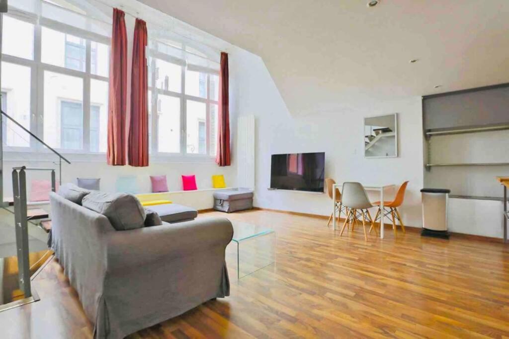 Ideal Pros Et Tourisme - Le Loft De Guise Avec Parking Prive Leilighet Nancy Eksteriør bilde