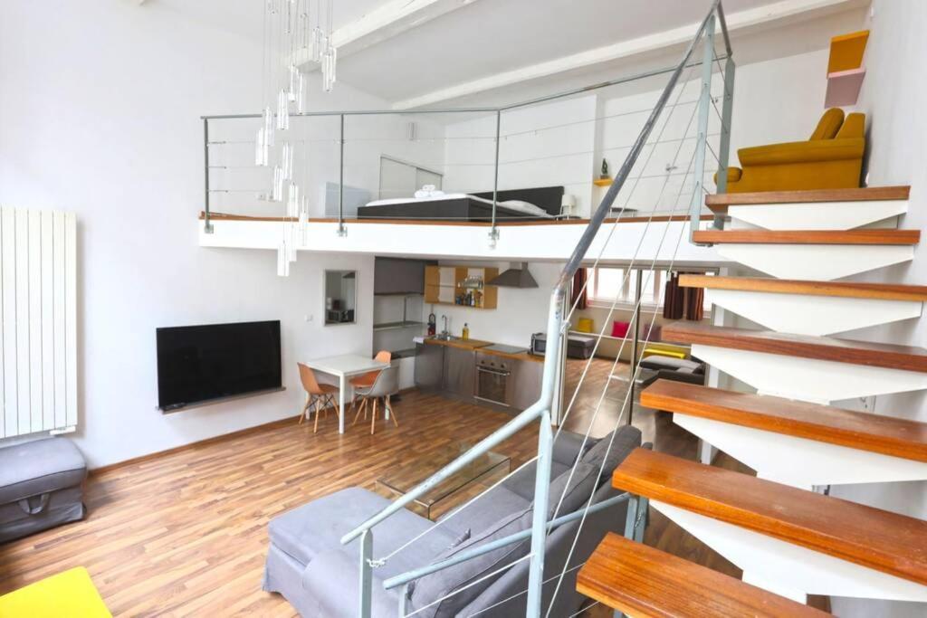 Ideal Pros Et Tourisme - Le Loft De Guise Avec Parking Prive Leilighet Nancy Eksteriør bilde