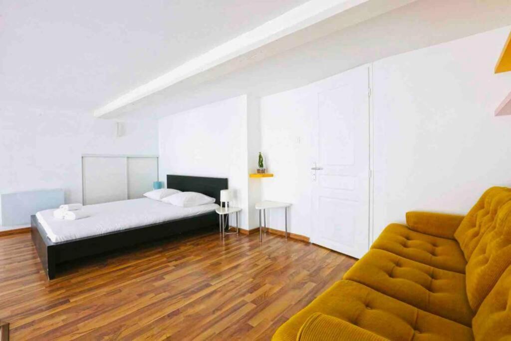 Ideal Pros Et Tourisme - Le Loft De Guise Avec Parking Prive Leilighet Nancy Eksteriør bilde